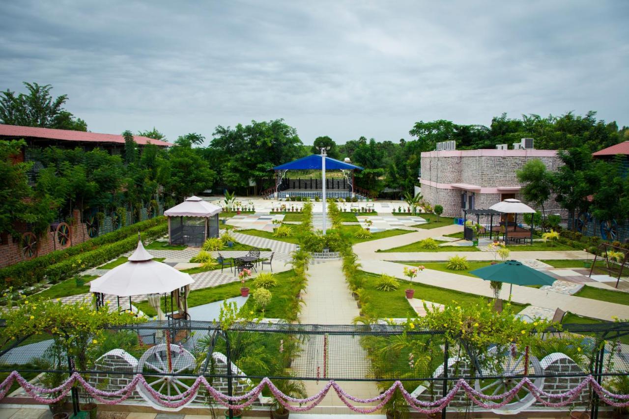 Elaa Resort Pudukkottai Exterior foto